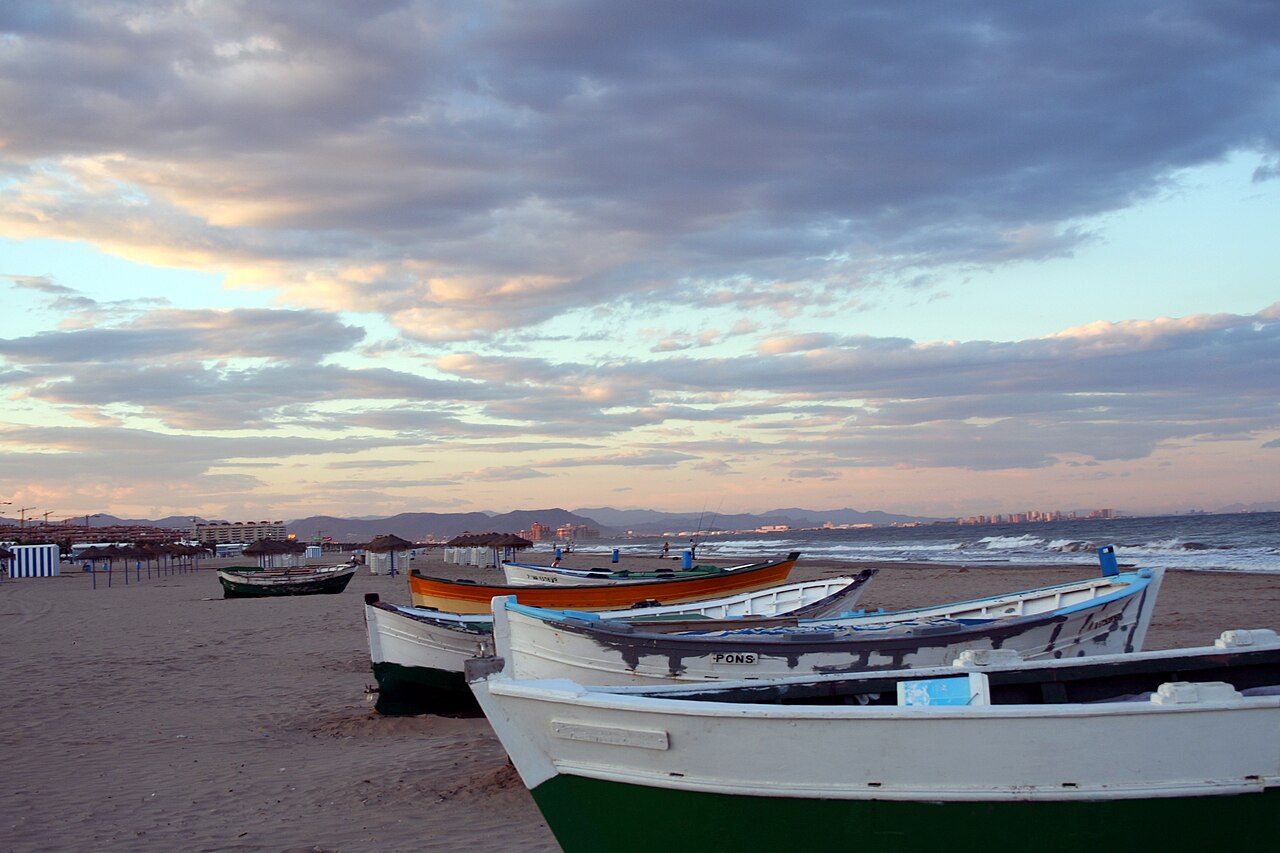 Calles marineras junto a la playa de El Cabanyal en Valencia